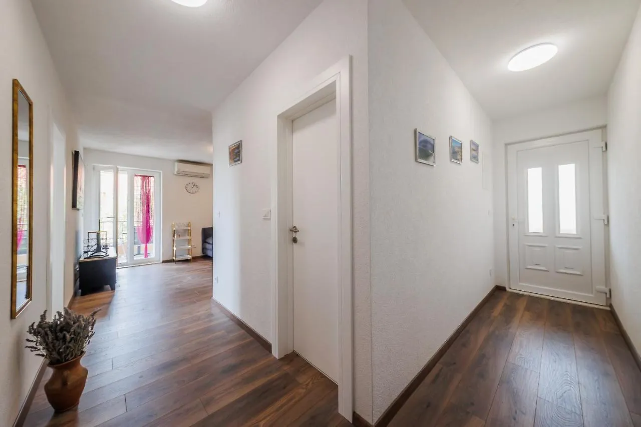 Apartman Ope Apartment Kastela