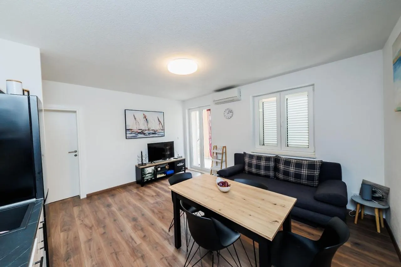 Apartman Ope Apartment Kastela